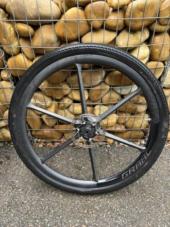 Used graal 6SPDC 2025 bike — image 5 of 8