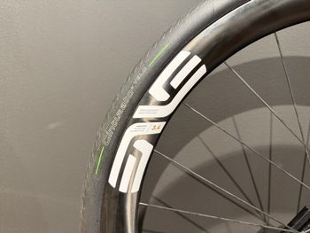 Used Enve SES 3.4 2025 bike — image 2 of 10