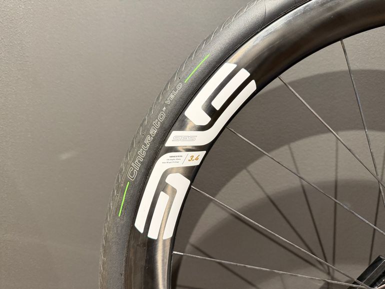 Used Enve SES 3.4 2025 bike — image 2 of 10