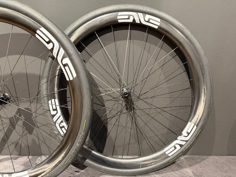 Used Enve SES 3.4 2025 bike — image 4 of 10
