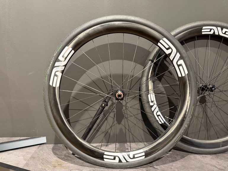 Used Enve SES 3.4 2025 bike — image 3 of 10