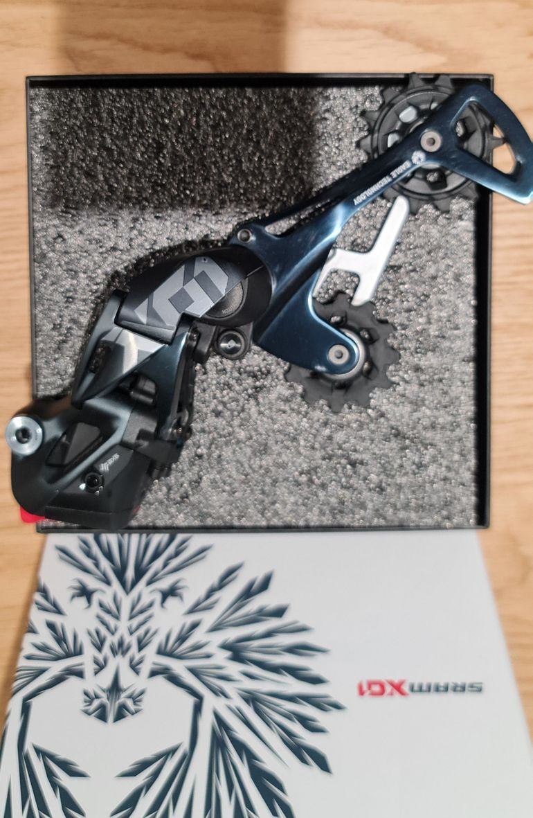 Used Sram X01 Eagle AXS Derailleur bike — image 4 of 13