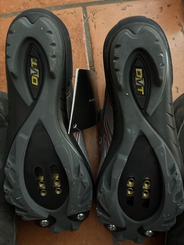 Used Dmt MTB Shoes bike — image 2 of 5