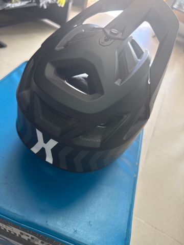 Used Fox Racing Proframe Full Face Helmet 2025 bike — image 2 of 3