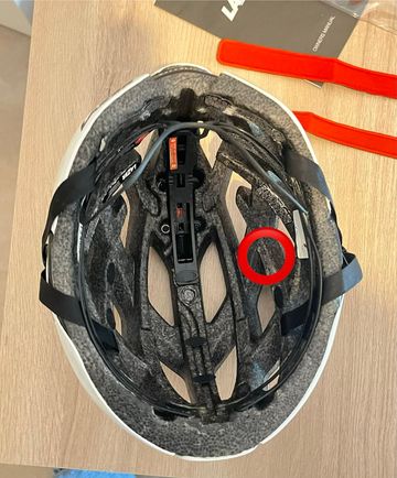 Tweedehands Lazer Genesis Helmet 2024 bike — afbeelding 4 van 6