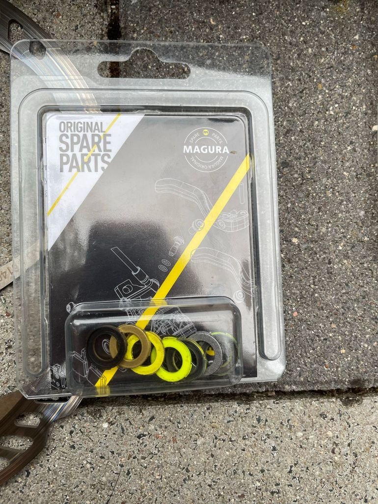 Used Magura mt7 bike — image 4 of 8