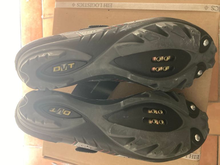 Used Dmt Generic Shoes bike — image 3 of 4