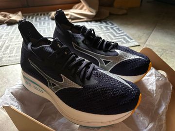 Used Mizuno Neo Zen 2025 Running Shoes