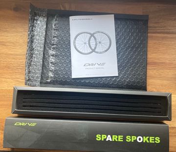 Elite-Wheels Drive 50D Carbon bike usato — immagine 17 di 19