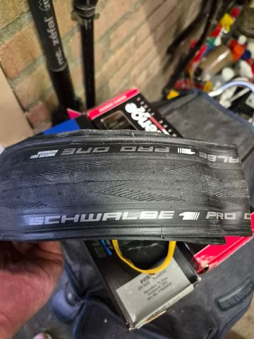 Used Schwalbe Pro One bike — image 2 of 2