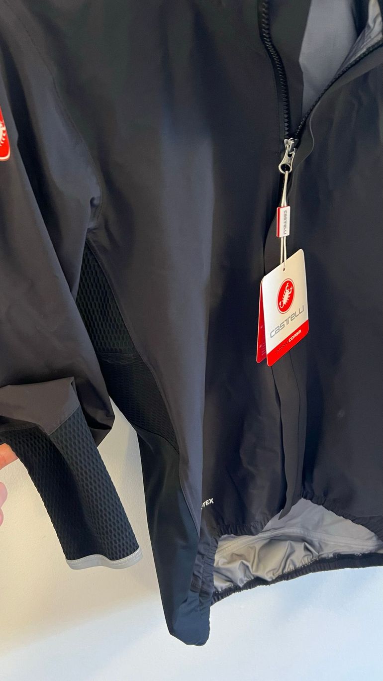 Used Castelli Gavia Jacket bike — image 3 of 7