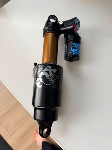 Fox FLOAT X2 Factory 2Pos-Adj Shock 2023 bike usato — immagine 2 di 3
