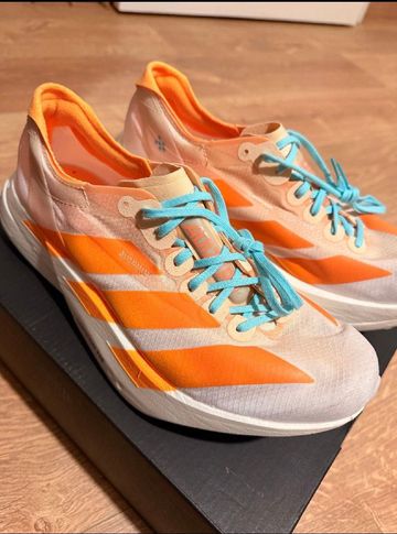 Used Adidas Adzero pro 4 2025 bike — image 2 of 4