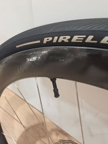 Used Enve SES 4.5 Pro Disc 2026 bike — image 3 of 8