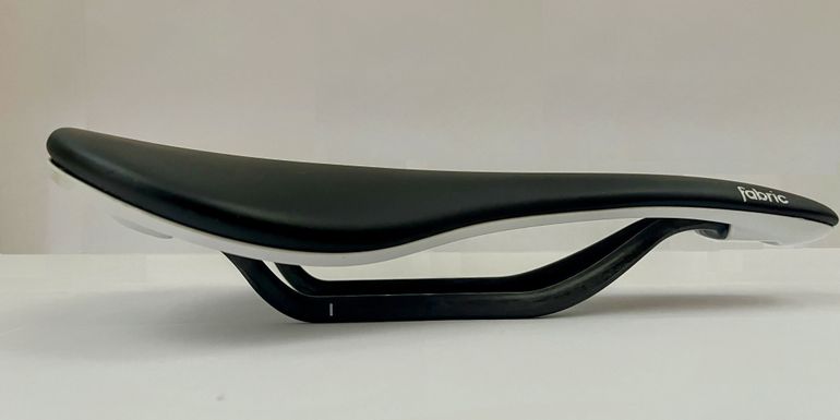 Used Fabric Scoop Flat Pro saddle bike — image 1 of 5