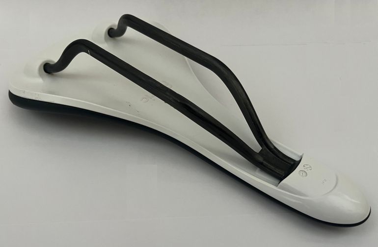 Used Fabric Scoop Flat Pro saddle bike — image 3 of 5