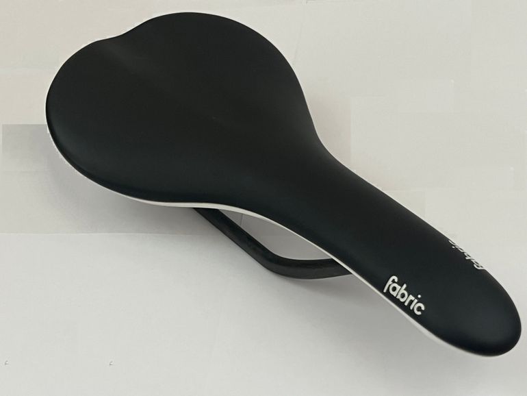 Used Fabric Scoop Flat Pro saddle bike — image 2 of 5