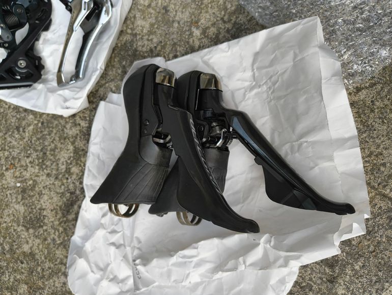 Used Shimano Ultegra R8000 11v 2022 bike — image 2 of 8
