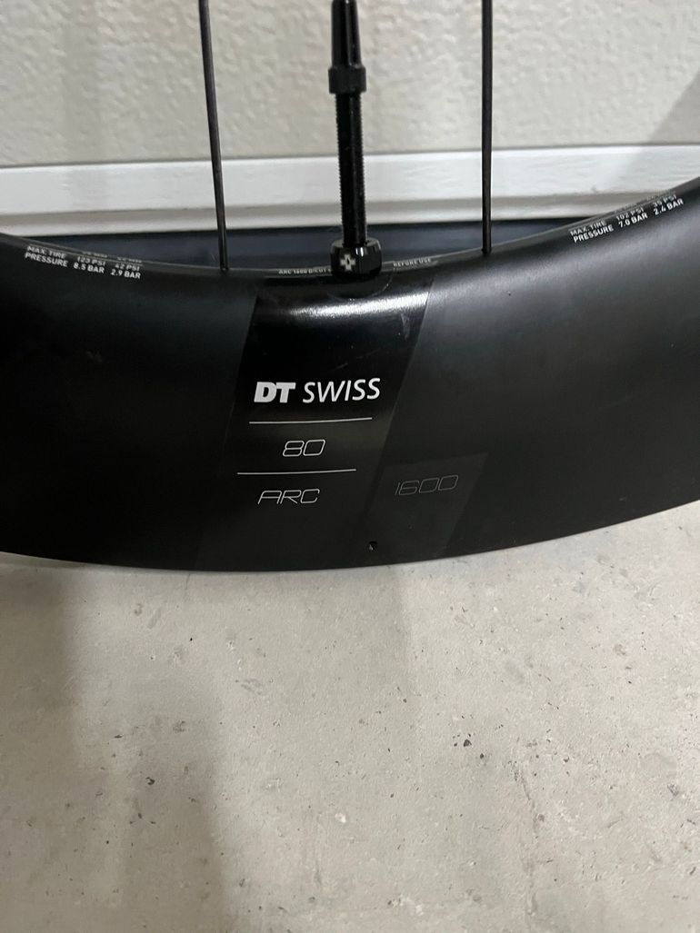 Used Dt Swiss ARC 1600 DICUT 2025 bike — image 2 of 3