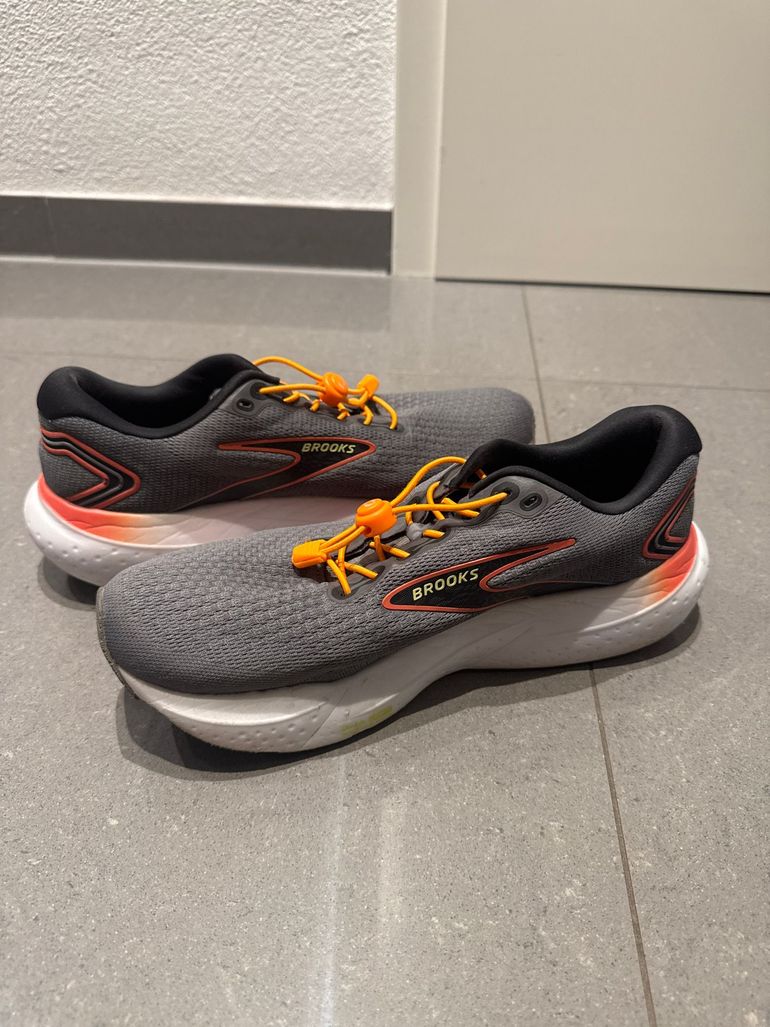 Used Brooks Glycerin 21 2025 bike — image 5 of 5
