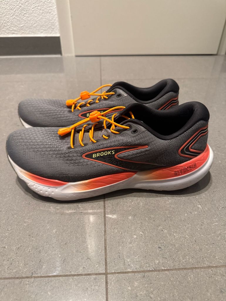 Used Brooks Glycerin 21 2025 bike — image 4 of 5