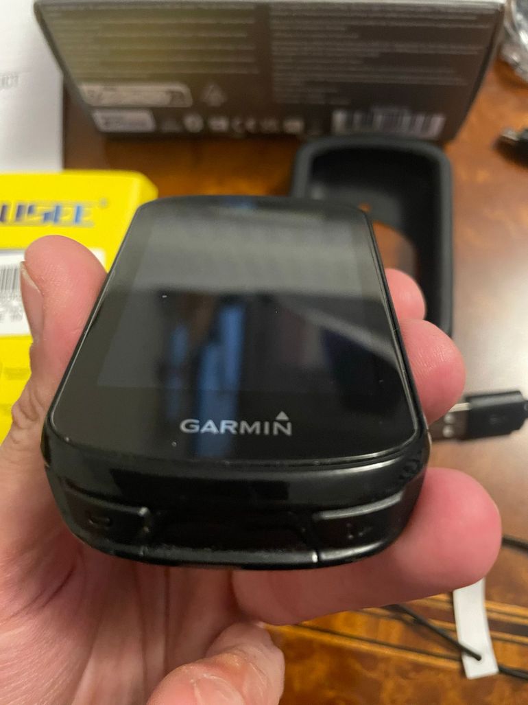 Used Garmin Edge 830 GPS Cycling Computer bike — image 3 of 5