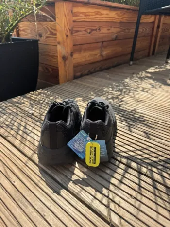 Used Skechers MAX cushioning Premier -vatage 54450 bike — image 5 of 6