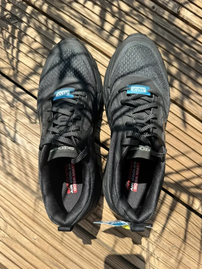 Used Skechers MAX cushioning Premier -vatage 54450 bike — image 4 of 6