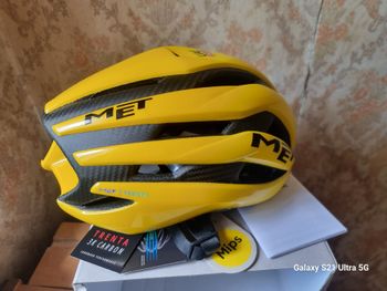 Used MET Trenta 3K Carbon MIPS UAE Team Emirates Edition 2025 bike