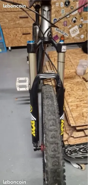Used Fox 34 Performance 2016 bike — image 3 of 10