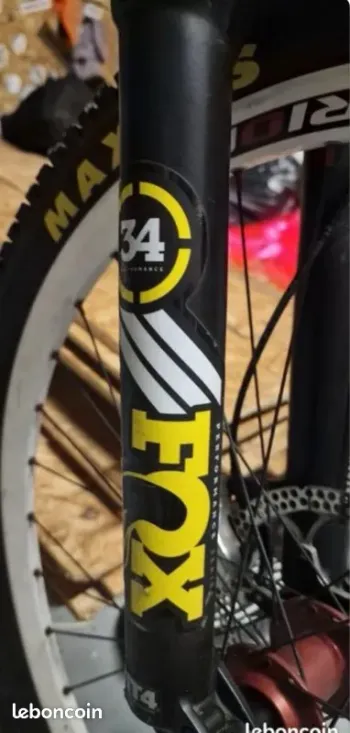 Used Fox 34 Performance 2016 bike — image 7 of 10