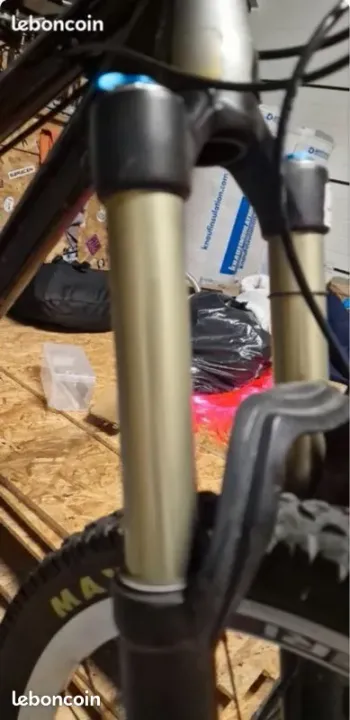 Used Fox 34 Performance 2016 bike — image 8 of 10