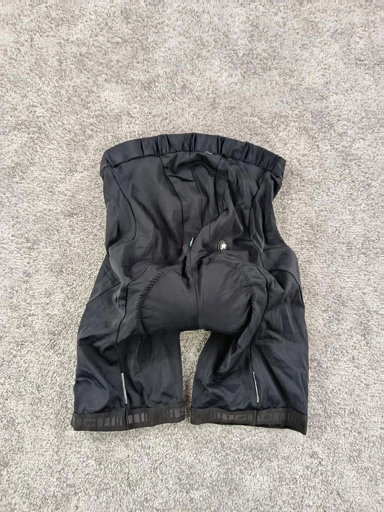 Used Assos cuissard court velo femme taille xl -94 7502 cyclisme route respirant bike — image 4 of 6
