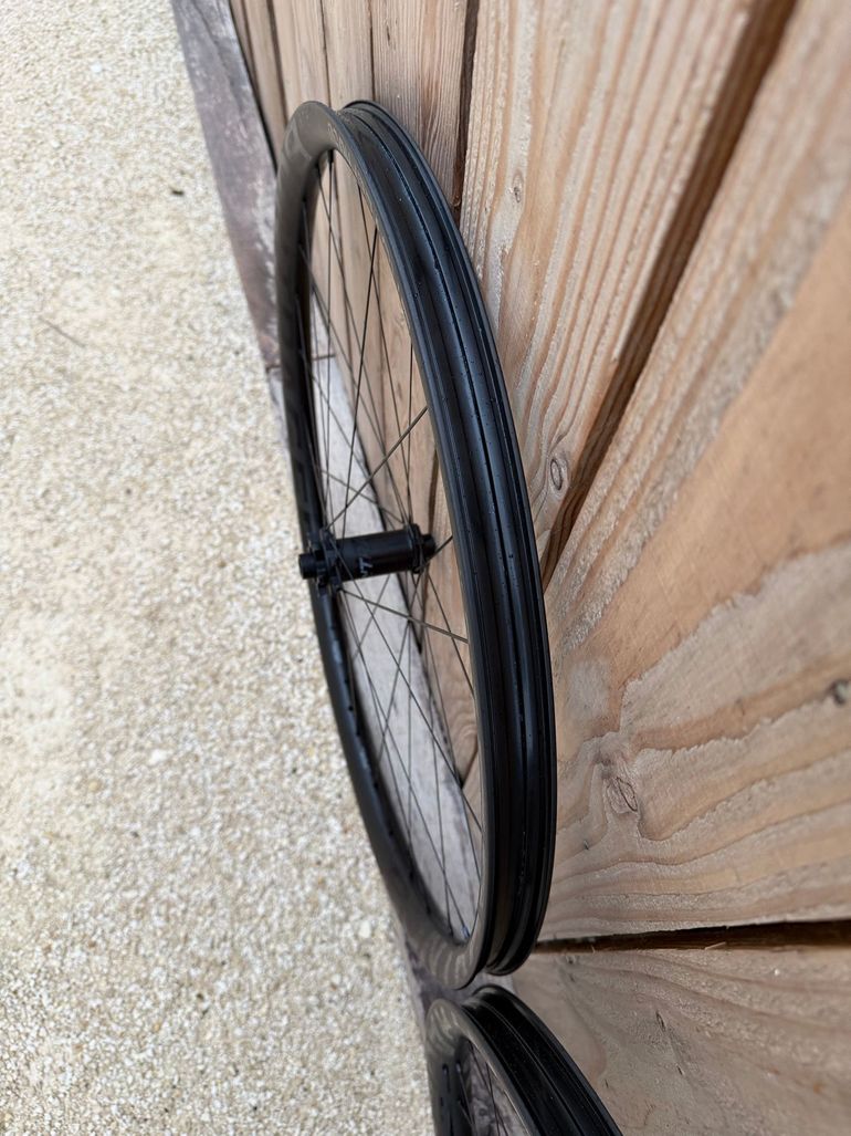 Used Bontrager Kovee pro 30 bike — image 7 of 7