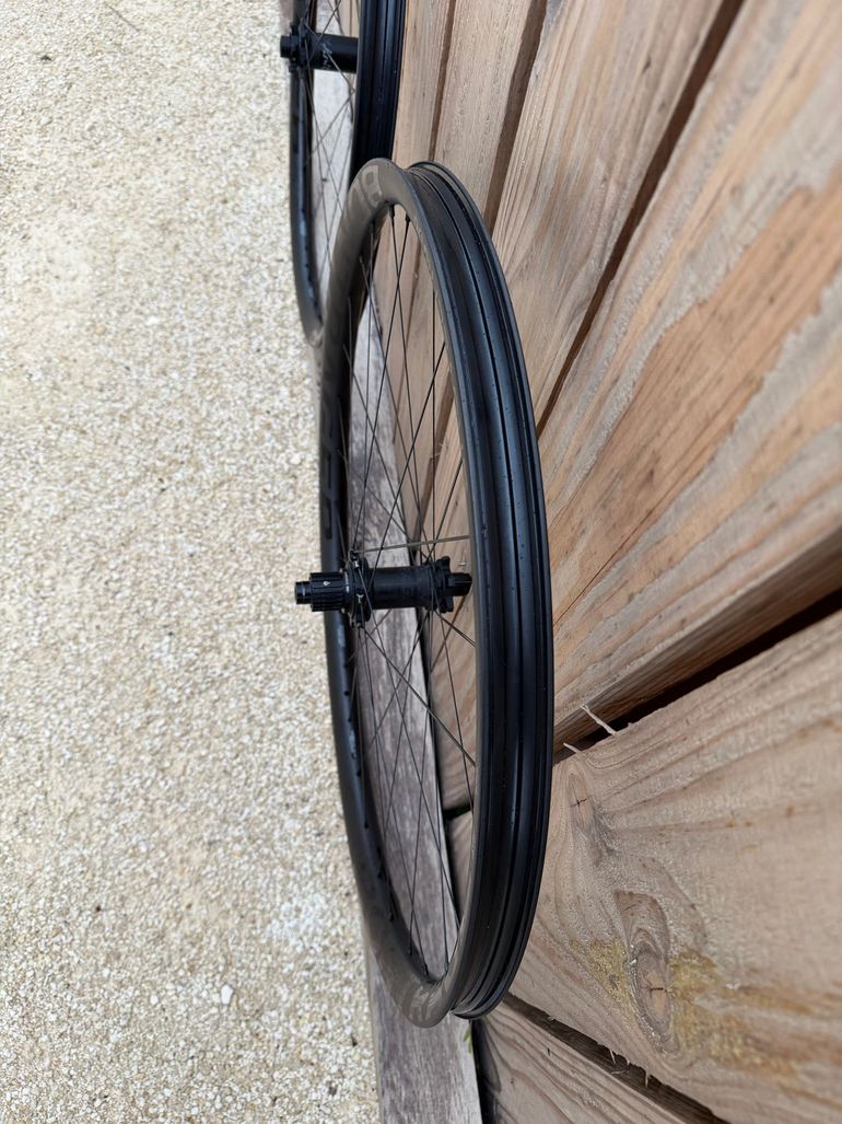 Used Bontrager Kovee pro 30 bike — image 6 of 7