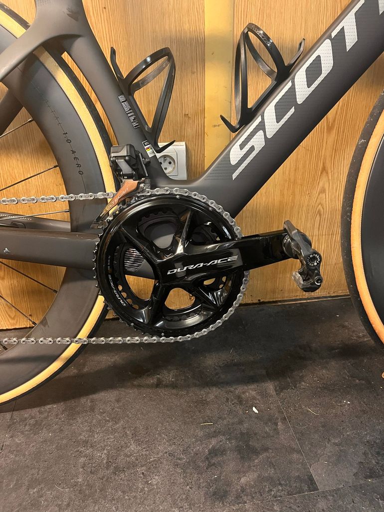 Used Shimano Dura-Ace R9200 Crankstel 172,5 mm bike — image 1 of 3