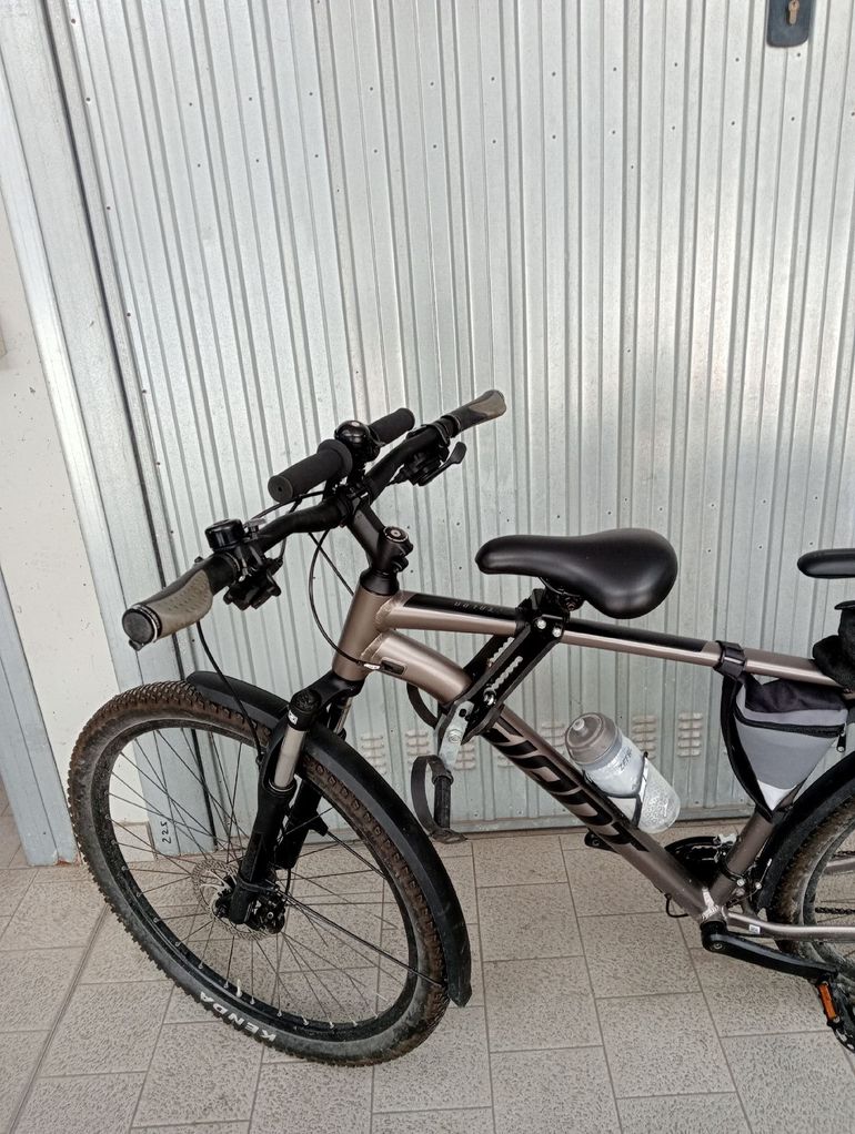 Used no name Seggiolino Tipo Shotgun 2023 bike — image 2 of 5