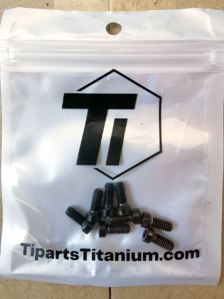 Used Tiparts Titane Vis pour Plateau AXS Direct Mount bike — image 1 of 2