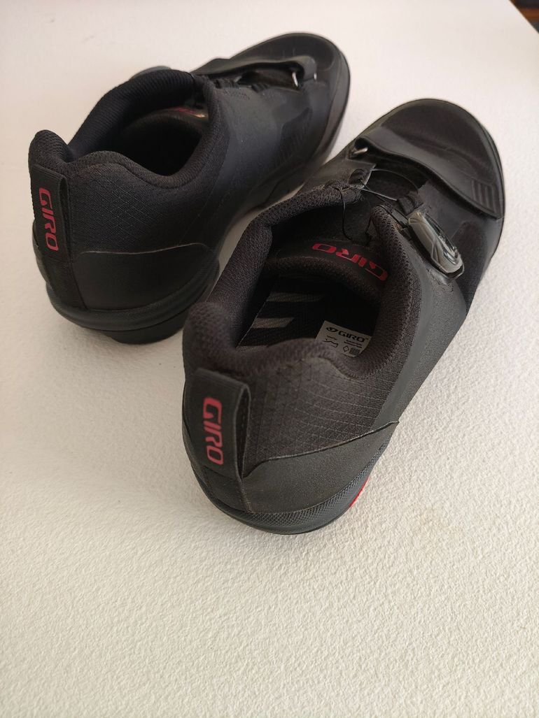 Used Giro Ventana 2024 bike — image 3 of 4