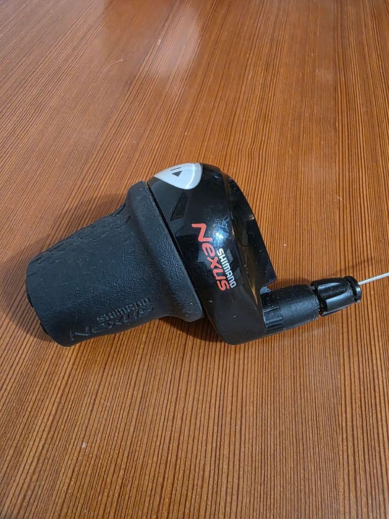 Used Shimano Nexus 8 Speed Twist Shifter bike — image 2 of 3