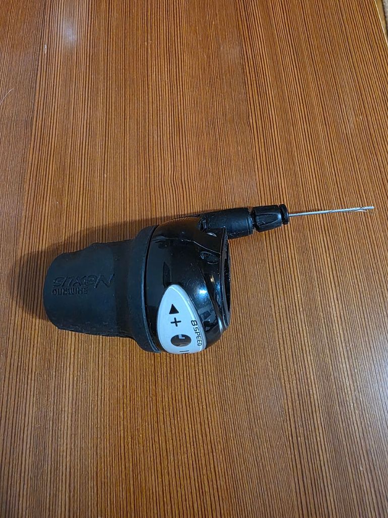 Used Shimano Nexus 8 Speed Twist Shifter bike — image 1 of 3