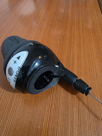 Used Shimano Nexus 8 Speed Twist Shifter bike — image 3 of 3