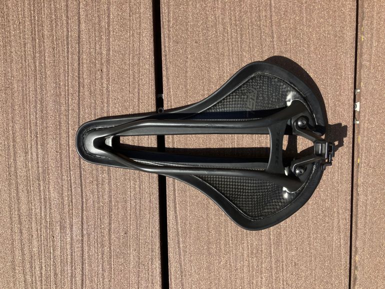 Used Trek Aeolus RSL Sattel 2024 bike — image 3 of 3