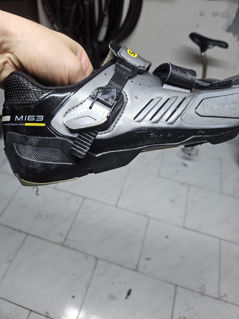 Used Shimano SH-M163G 25th Anniversary Edition 2015 bike — image 3 of 6