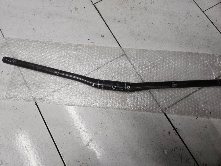 Used Bontrager RXL Carbon Handlebar bike — image 4 of 4