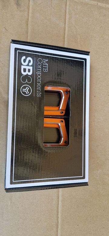 SB3 Flowy AM2 Pedals Orange bike usato — immagine 2 di 3