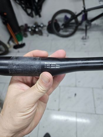 Used No brand MTB Flat Carbon Handlebar bike — image 2 of 3