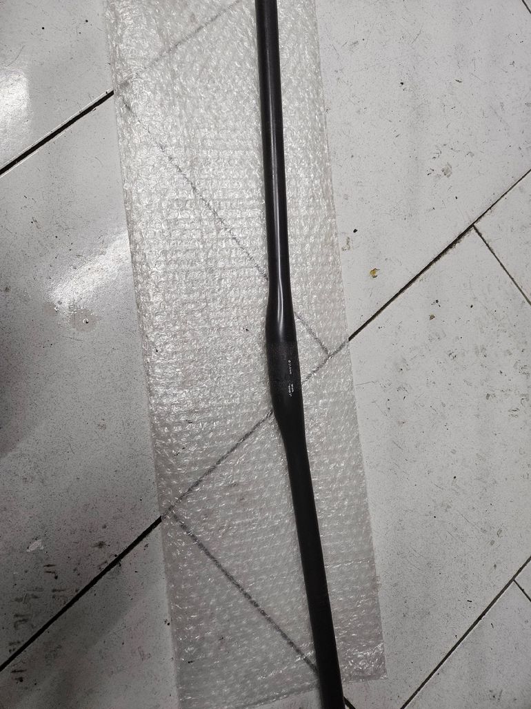 Used No brand MTB Flat Carbon Handlebar bike — image 3 of 3