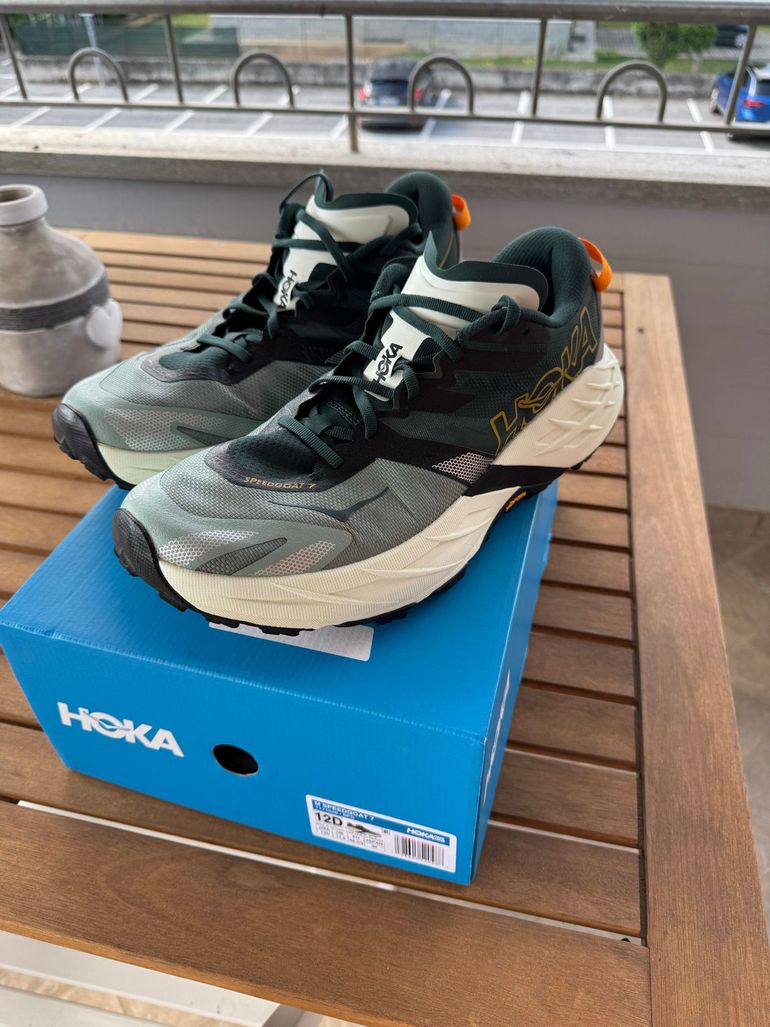 Used Hoka speedgoat 7 2026 bike — image 1 of 10