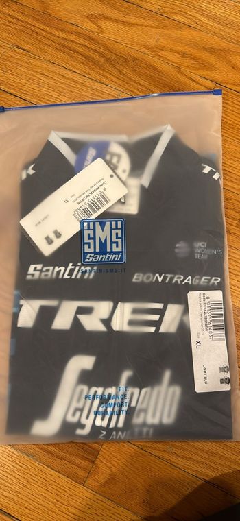 Used Santini Replica Trek Women’s Jersey 2019 bike — image 3 of 3